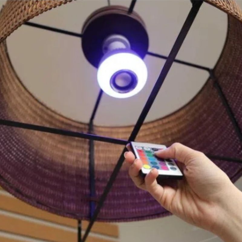 Lampada Led Musical Caixinha De Som Bluetooth Rgb Colorido